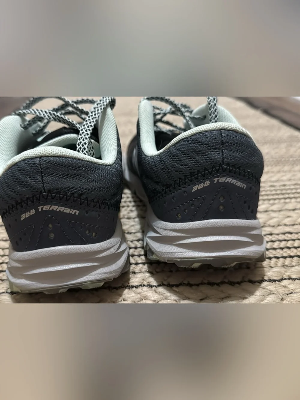 New Balance Response 2.0